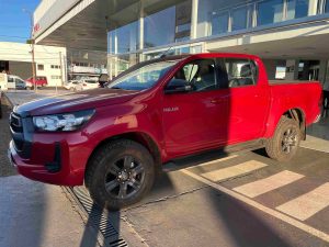 TOYOTA HILUX 4X2 DC SR 2.4 TDI 6 AT/2023/9.433KM