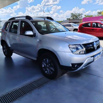 RENAULT DUSTER PH2 PRIVILEGE 2.0 4X4 | 2016 | 152.300 km