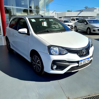 TOYOTA ETIOS XLS PACK 1.5 4AT 5P | 2024 | 64.800 km